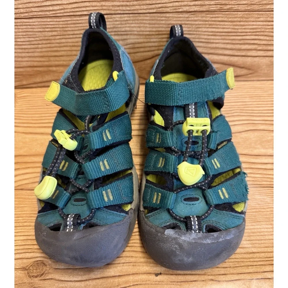 Keen Kids Newport H2 Waterproof Hiking Sandals Green & Yellow Youth Size 1 US